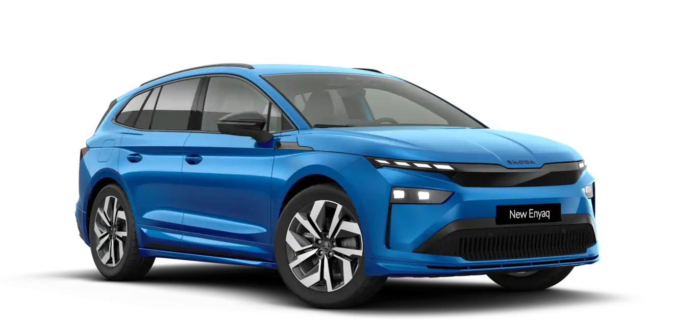 Blauer Škoda Enyaq von der Seite auf transparentem Hintergrund.